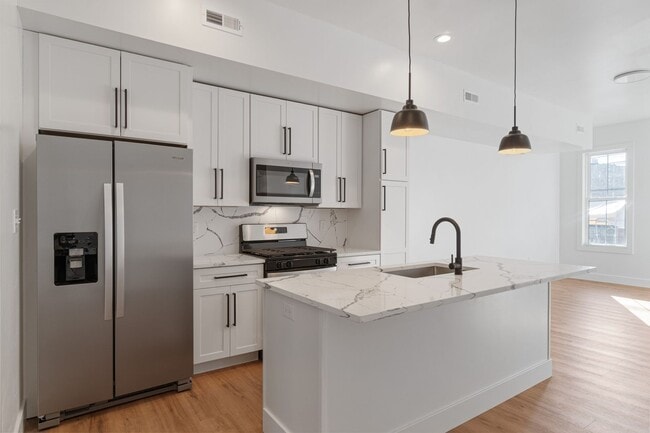 Photo - 506 Foreland St Apartment