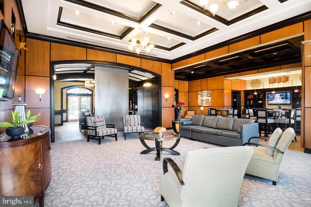 Foto principal - 735 Grand Central Dr