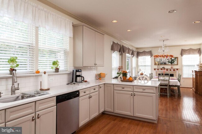 Foto del edificio - 1635 Sandy Hollow Cir