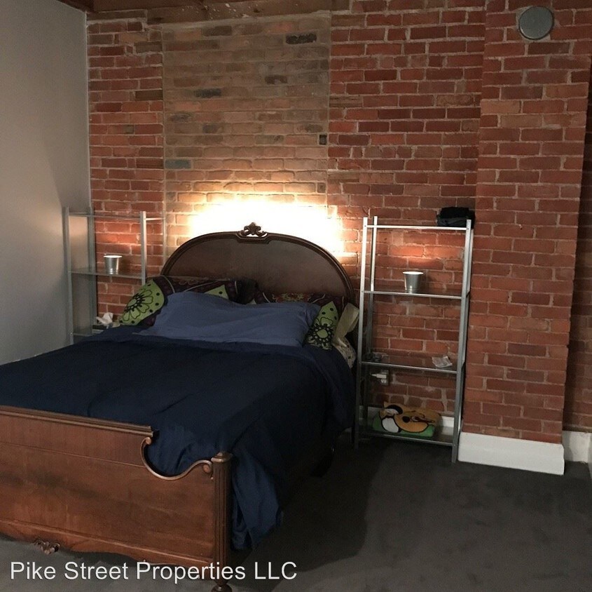 Foto del edificio - 1 br, 1 bath  - 67-69 W Huron 67 1/2 Huron