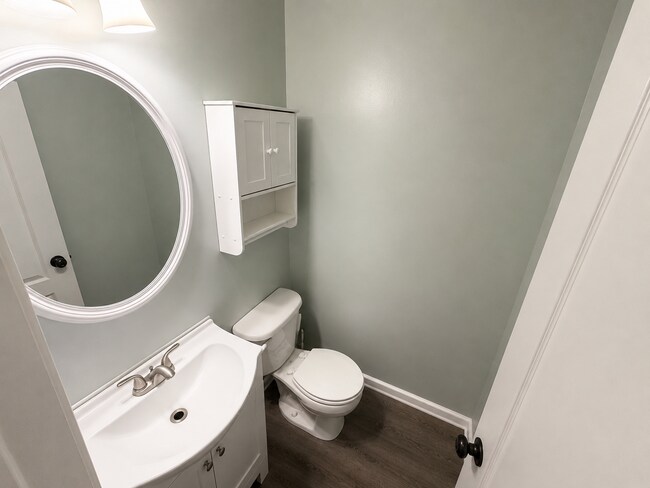 Building Photo - 11159 Pond Fountain Ct