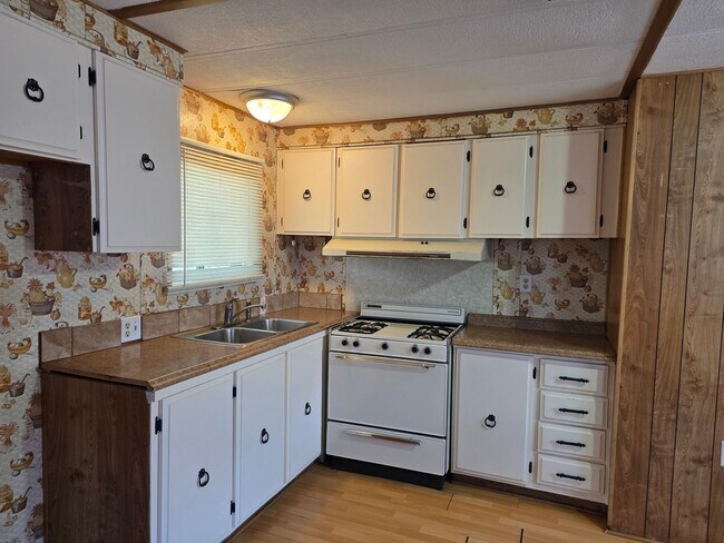 Foto del edificio - 2/bed 2/bath Single Wide Mobile located in...