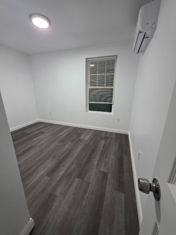 Building Photo - 222 Cross St