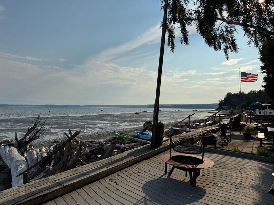 Foto principal - Beach House, Fully Furnished, Short Term January-May (includes all utilities and internet)