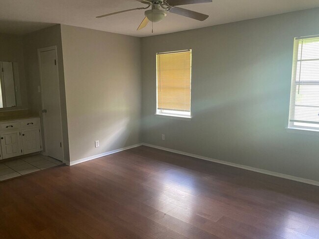 Foto del edificio - 3/2 off Loy Lake in Sherman!