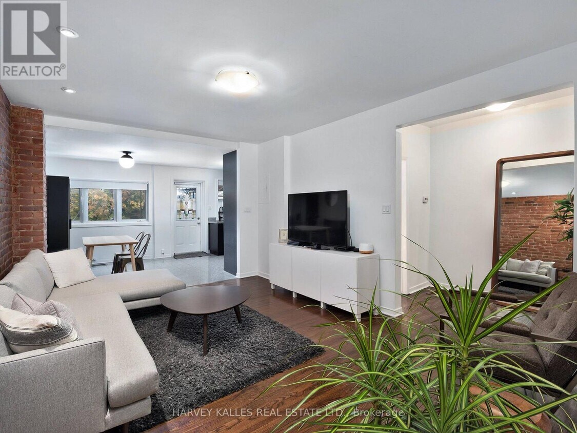 Photo principale - 1406 Danforth Ave