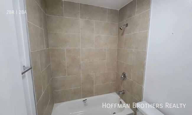 Foto del edificio - 5461 KESTER AVE. SHERMAN OAKS, CA 91411