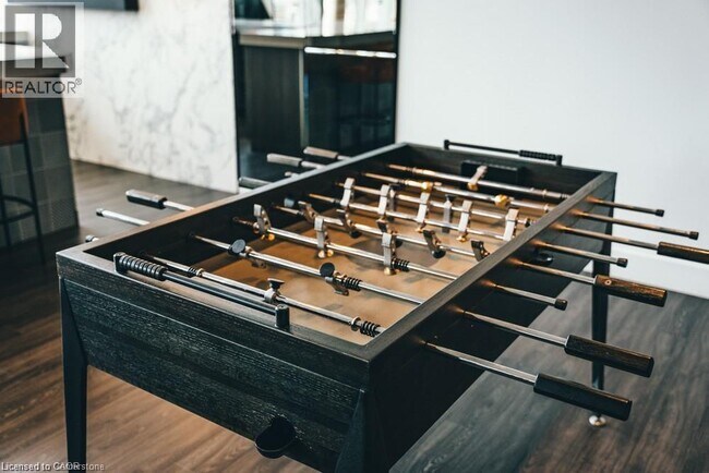 Photo du bâtiment - 5 Wellington St S