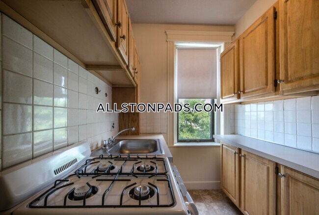 Foto del edificio - 1160 Commonwealth Ave