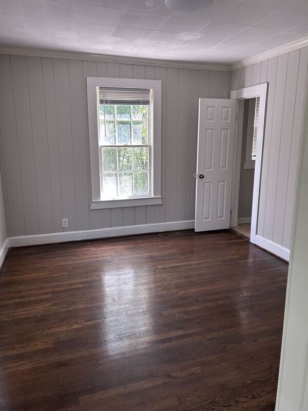 Foto del edificio - 525 Telford Ln