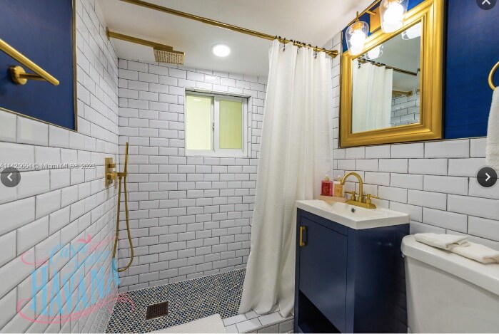 Foto del edificio - 985 SW 9th St