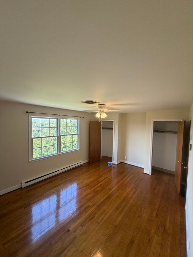 Building Photo - 596A Reservoir Ridge Rd