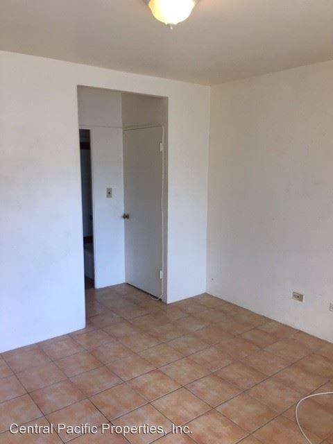 Building Photo - 727 Mahiai St