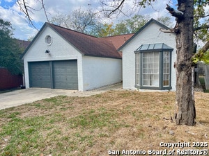 Building Photo - 7727 Broken Arrow