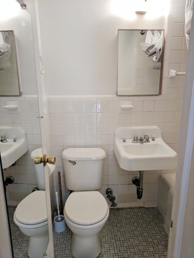 Foto del edificio - 239 E 80th St
