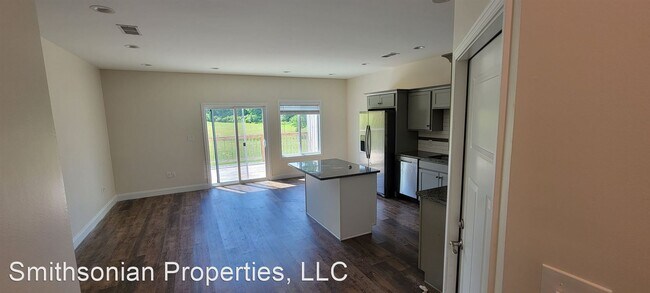 Foto del edificio - 3 br, 2.5 bath House - 1676 McCleary Bend Rd