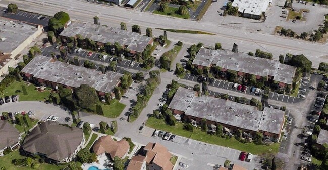 Building Photo - 950 S Kanner Hwy