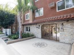 Primary Photo - 3220 Altura Ave