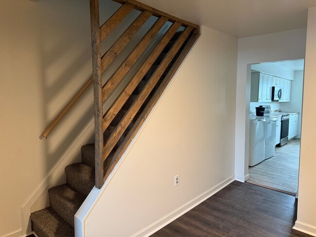 Building Photo - Newly renovated 3 bedroom , 1.5 bath house in Carlisle