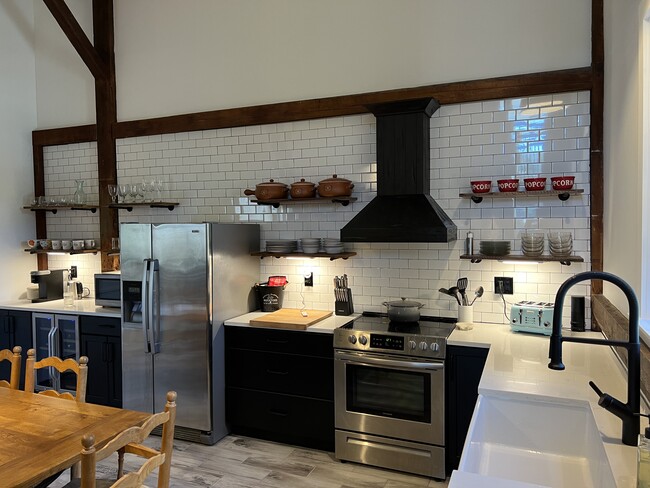 Kitchen - 764 Barnumville Rd