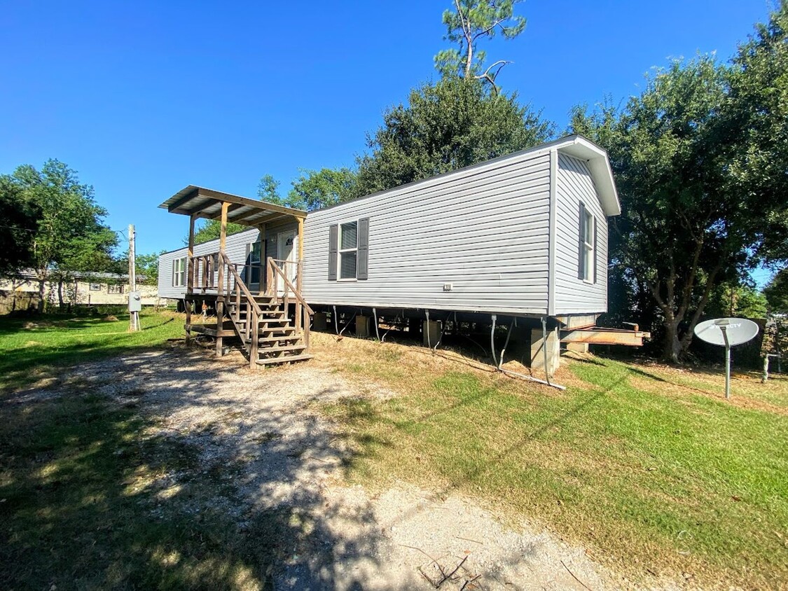 Primary Photo - 3-Bedroom Mobile Home in South Lake Charles