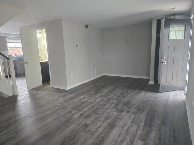 Foto del edificio - 4904 Finnegan Ct