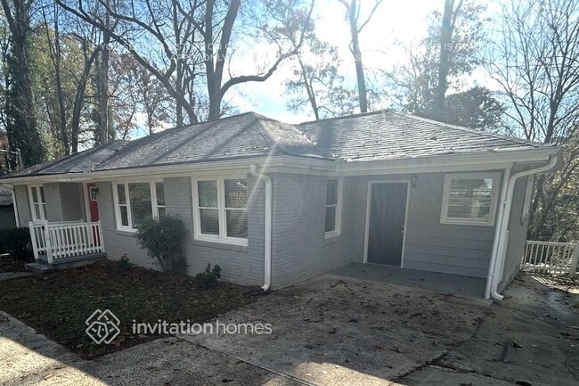 Building Photo - 2859 Monterey Dr