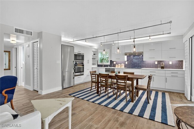 Foto del edificio - 1549 Sandpiper St