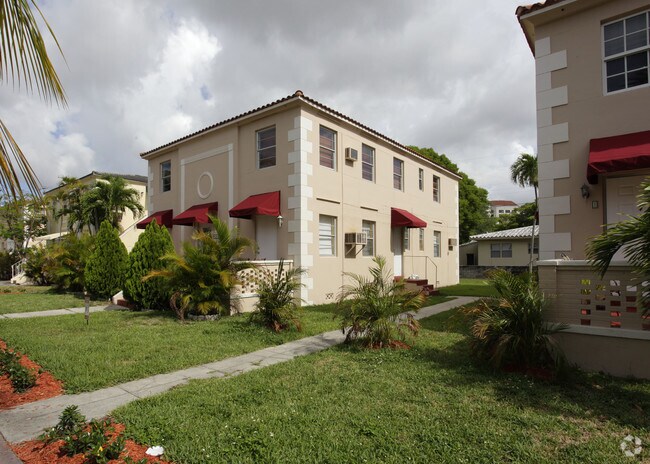 Building Photo - 19 Sidonia Ave