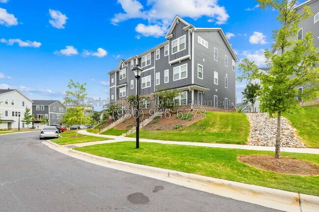 Building Photo - 7211 Bryce Ave