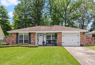 Building Photo - 8638 Justin Ave