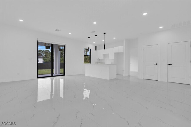 Building Photo - 2711 51st St W