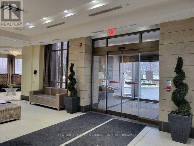 Building Photo - 310-2310 Burnhamthorpe Rd W
