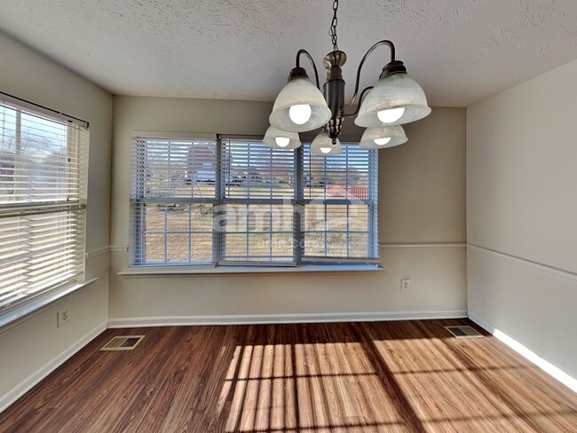 Building Photo - 105 Koleberg Trl