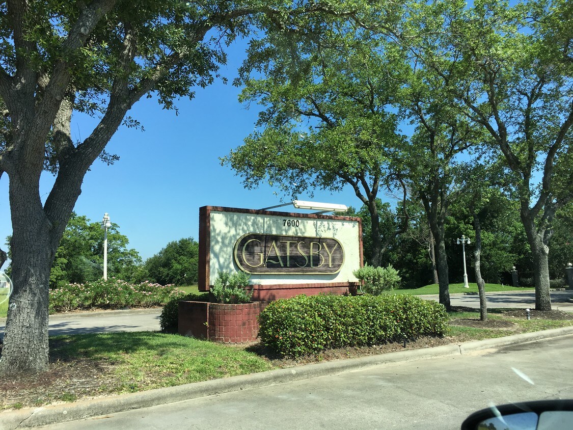 7600 Emmett F Lowry Expy, Texas City, TX 77591 Condo for Rent in