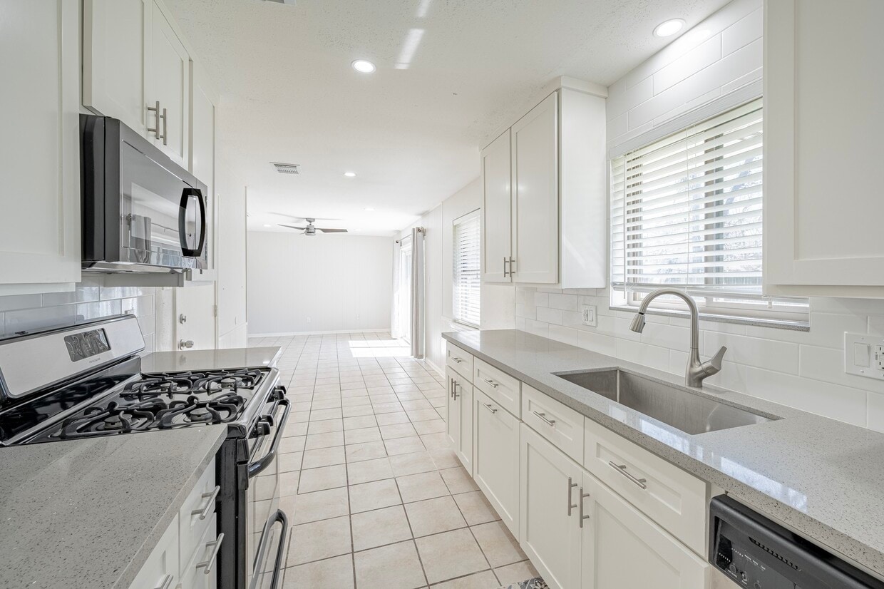 Foto principal - 3435 Gary Ln