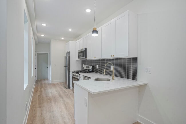 Building Photo - 1822 S 20th St