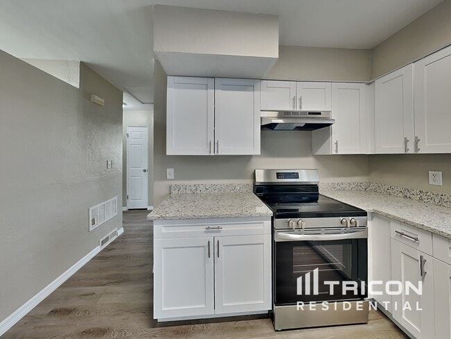 Foto del edificio - 833 43rd Ave NE