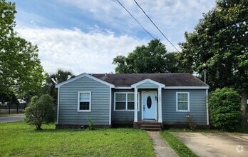 Building Photo - 1609 Vine St
