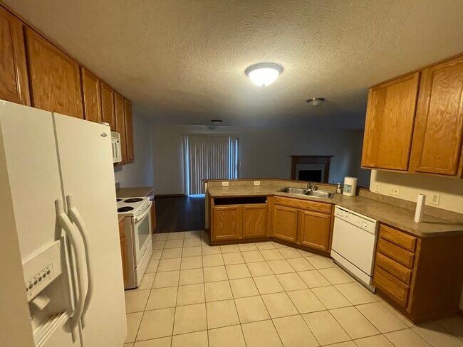Foto del edificio - 2462 Ashpoint St