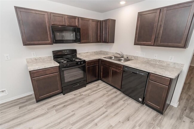 Building Photo - 3717 Alexus Dr