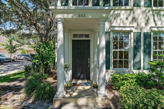 Building Photo - 352 Legare Ct