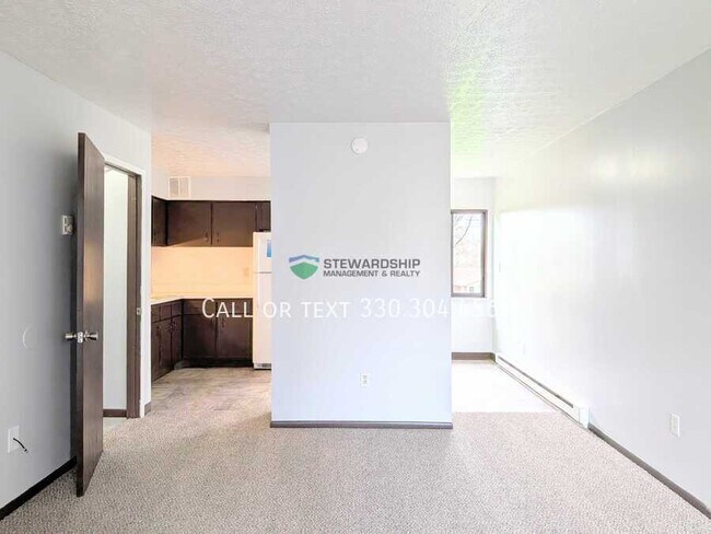 Foto del edificio - 311 Engadine Ct