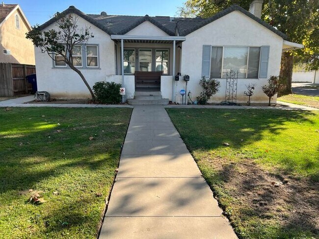 Building Photo - 101 Pacific St