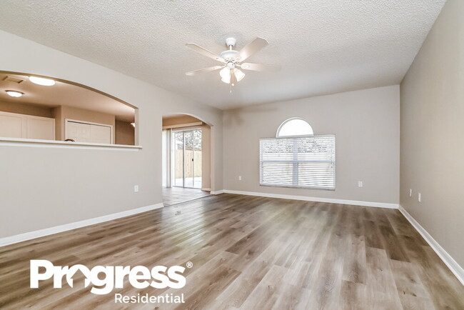 Building Photo - 10415 Opus Dr