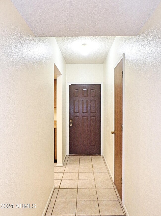 Building Photo - 4411 Buena Loma Way