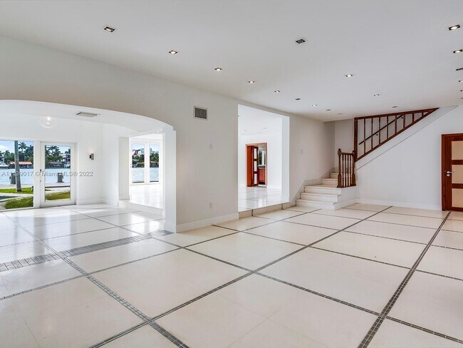 Foto del edificio - 394 S Hibiscus Dr
