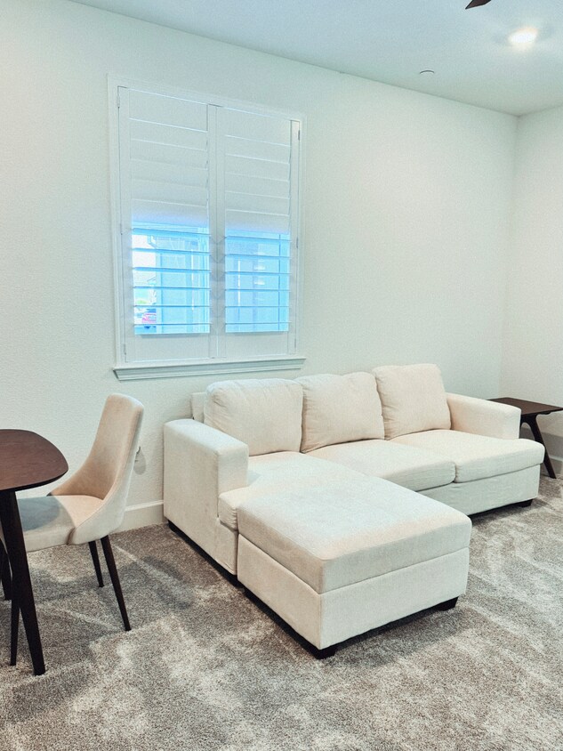 Foto principal - 4178 Eventide Ave