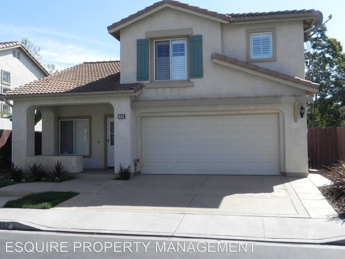 Primary Photo - 3 br, 2.5 bath House - 652 PASEO DE CORTAGA