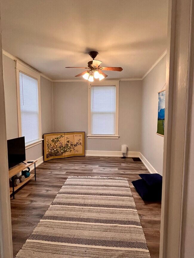 Foto del edificio - 701 N State St